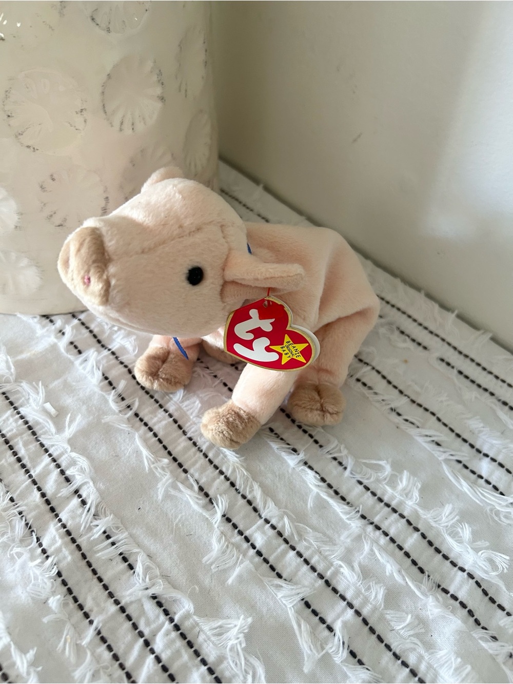 Ty Beanie Babies Knuckles the Pig 1999 Vintage Plush Collectible